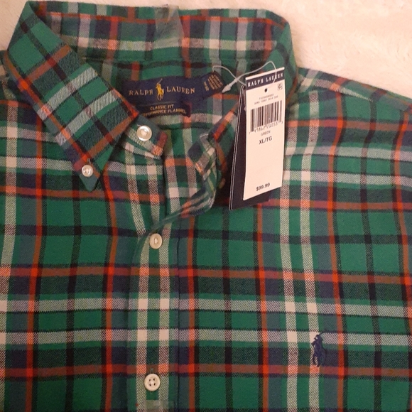 Polo - Picture 2 of 2